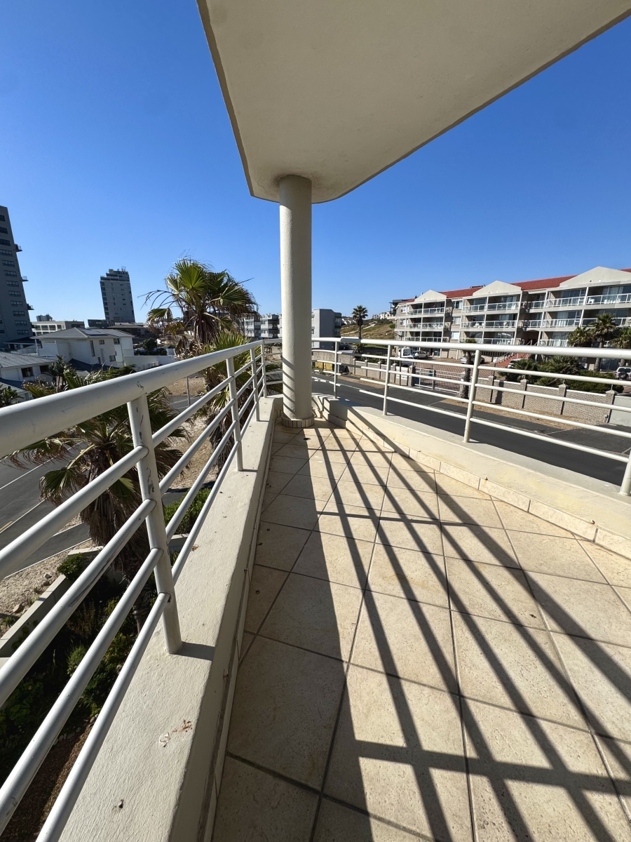 2 Bedroom Property for Sale in Beachfront Western Cape